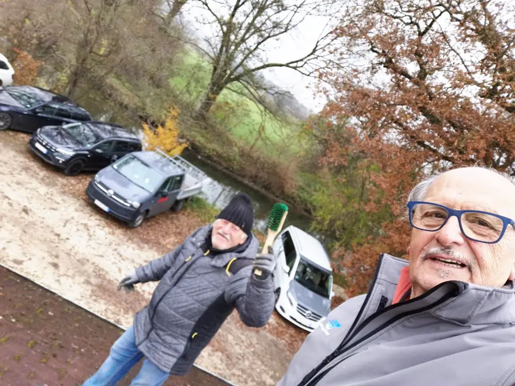 Hüttendach_reinigen_Bild_1